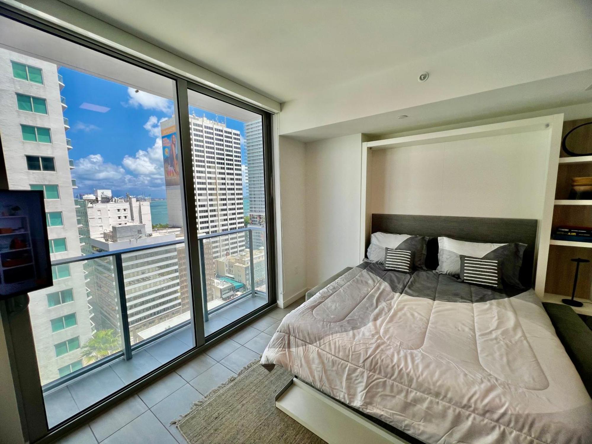 Spacious Studio In The Heart Of Downtown Miami公寓 外观 照片